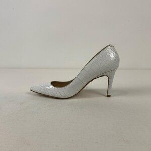 Charles David White Textured Pumps - Stylish Pointed Toe, Size 5